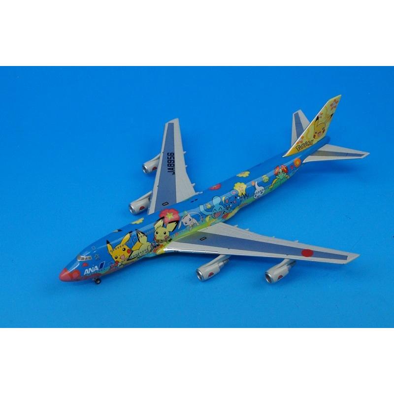 1/400 B747-400 ANA ポケモン お花ジャンボ JA8956 モデル