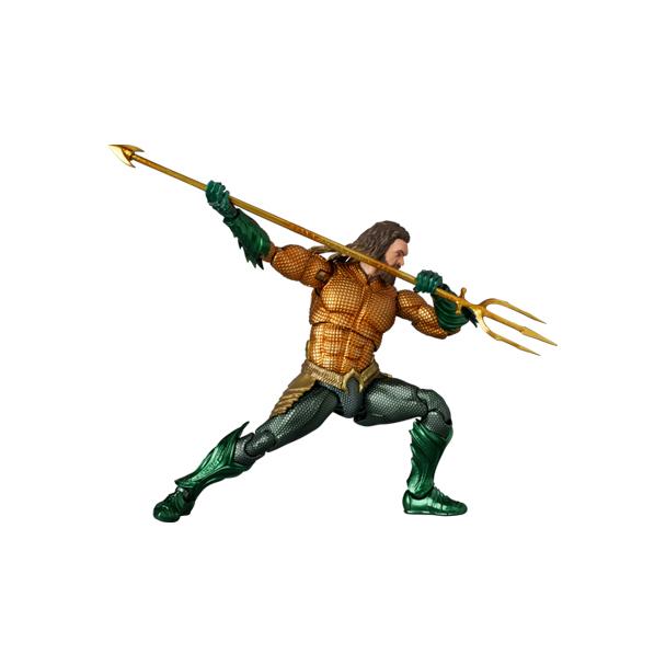 新品 メディコム・トイ MAFEX No.267 AQUAMAN （GOLD & GREEN SUIT