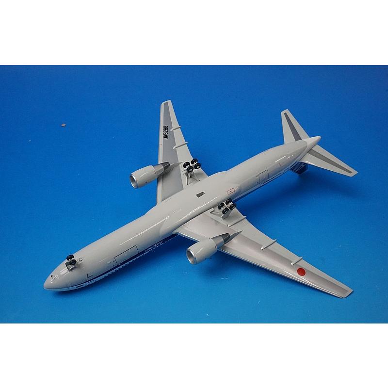 1/200 B767-300ER ANA 漢字ロゴ JA8286 [NH20030] 全日空商事/中古