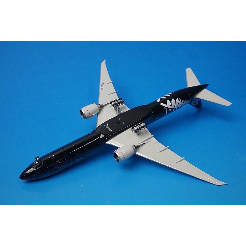 1/400 B777-300ER ニュージーランド オールブラックス塗装 ZK-OKQ