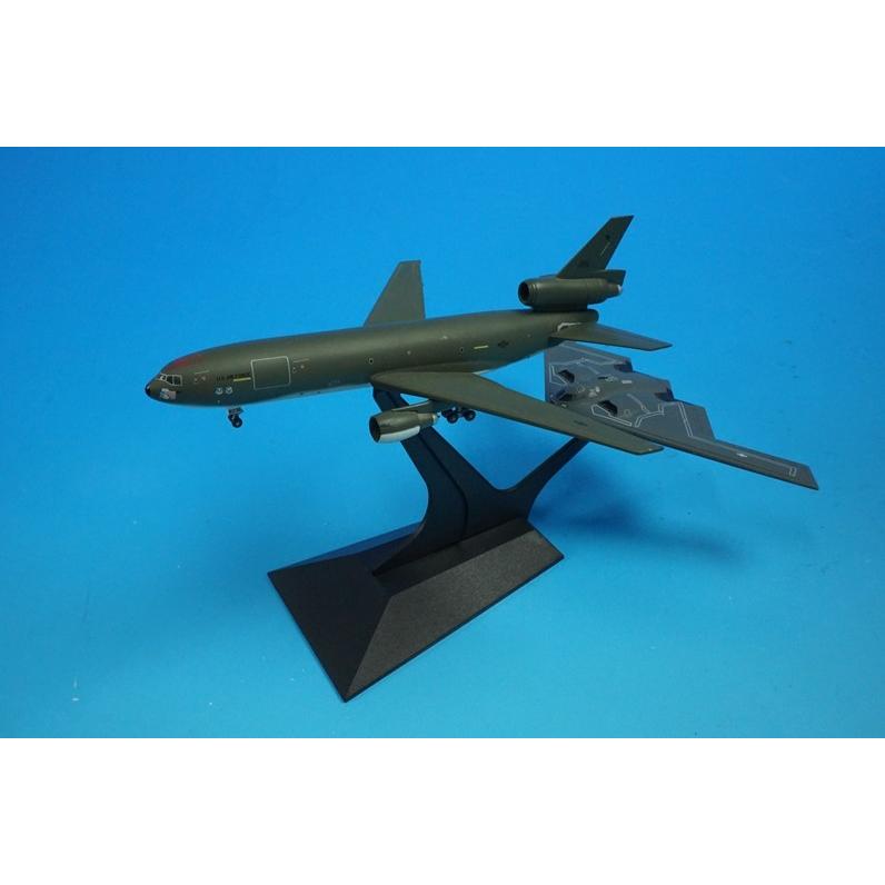 KC-10 エクステンダー リザード & B2 スピリット オーバーロールグレイ