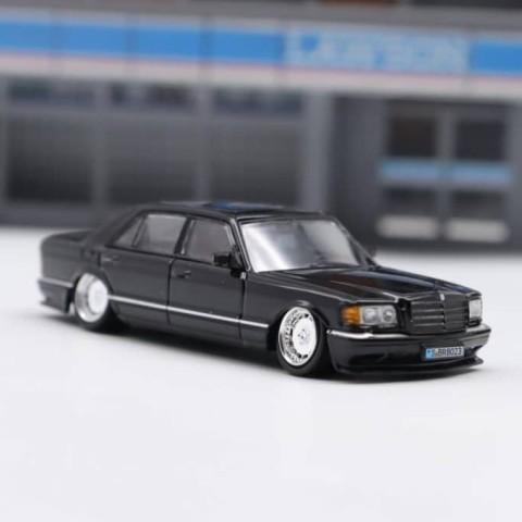 1/64 ベンツ S560 W126 560SEL 改造 シャコタン 1/64 ベンツ S560 W126 560SEL 改造 シャコタン 新品 Master 1/64