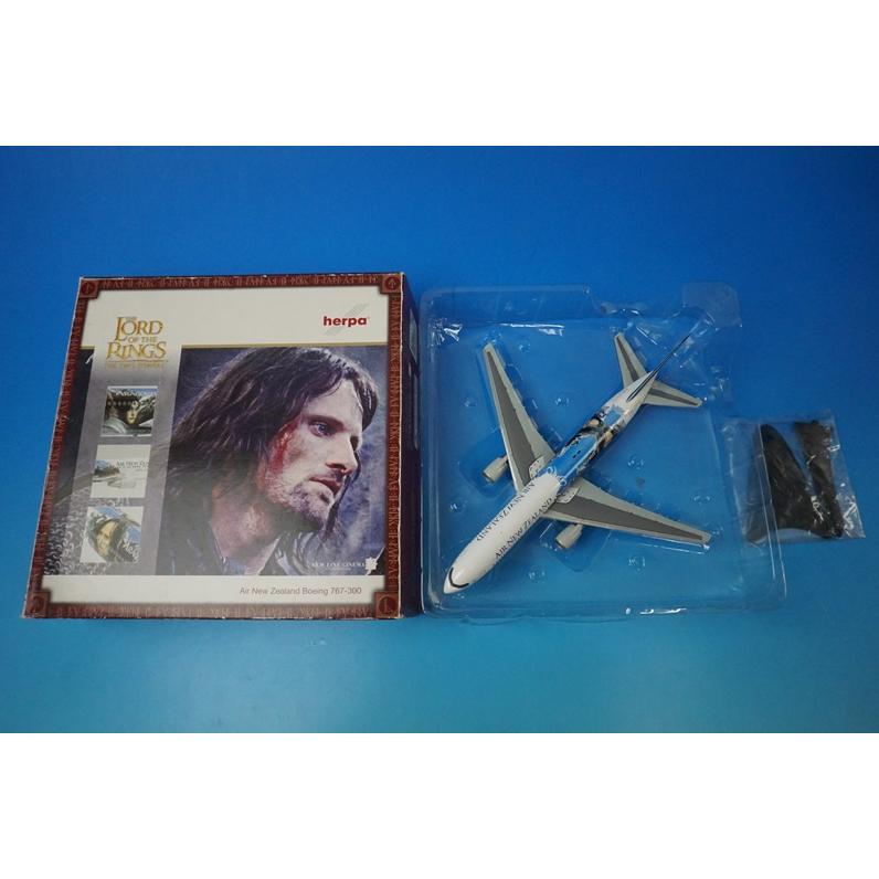 1/200 B767-300 ニュージーランド ロードオブザリング Aragorn ZK-NCG ［550772］ ヘルパ/中古｜freestyle-hobby｜06