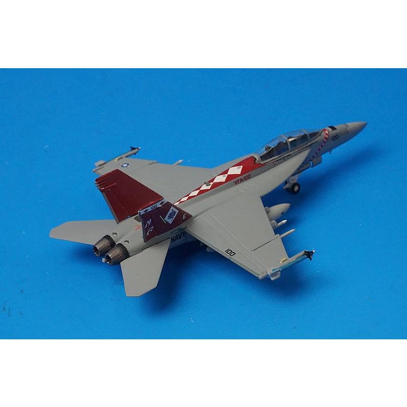 1/200 F/A-18F アメリカ海軍 VFA-102 ダイヤモンドバックス ハイビジ