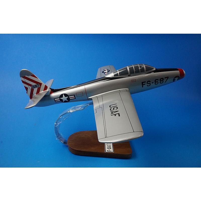 全長約39.5cm 全幅約39.5cm F-84 アメリカ空軍 サンダージェット