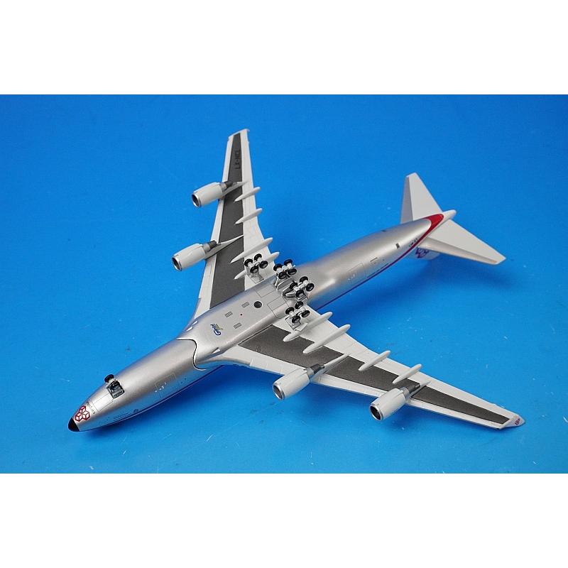 1/400 B747-400F カーゴルクス 70年代復刻レトロ塗装 LX-NCL 1/400 B747-400F カーゴルクス 70年代復刻レトロ塗装 LX-NCL