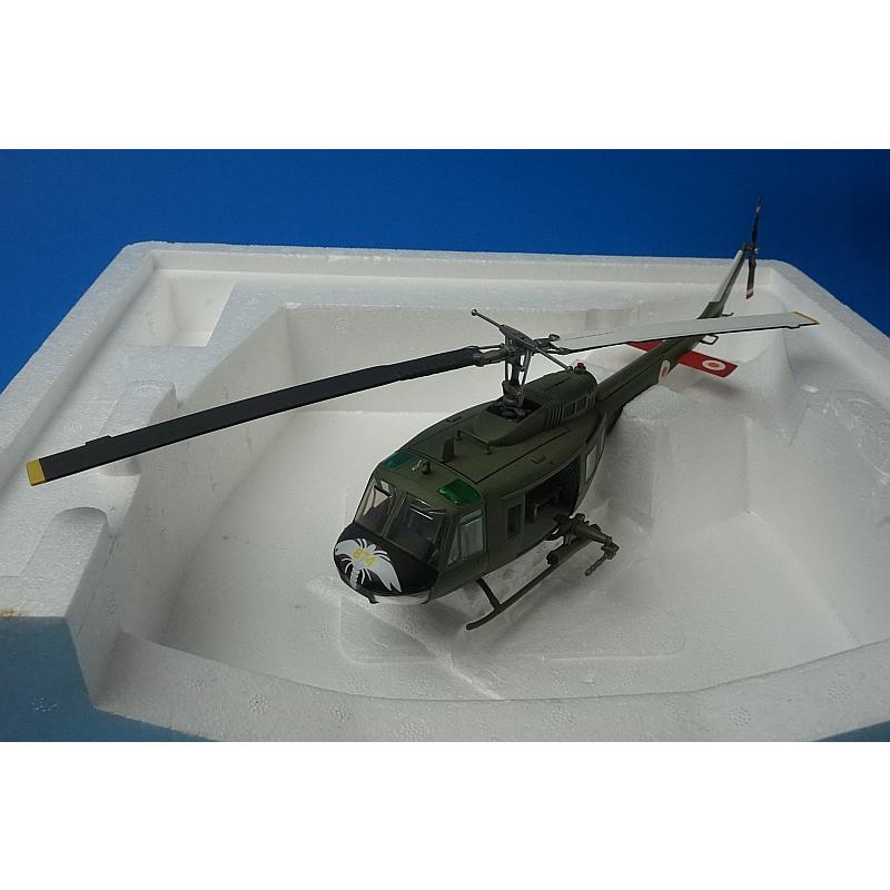 1/48 ベル UH-1D ヒューイ アメリカ陸軍 第116攻撃ヘリコプター 1/48 ベル UH-1D ヒューイ アメリカ陸軍 第116攻撃ヘリコプター