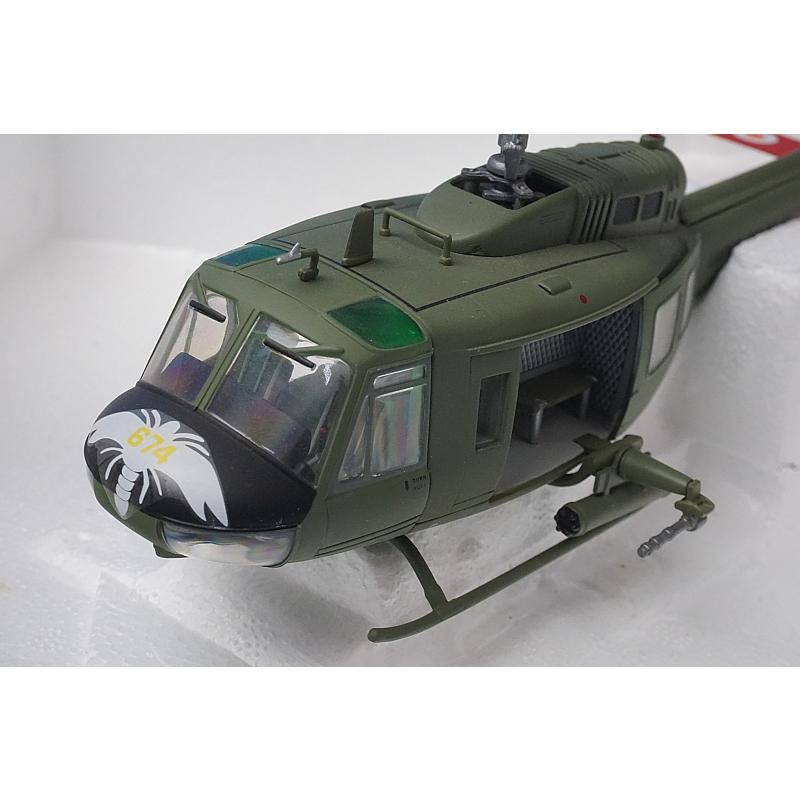 1/48 ベル UH-1D ヒューイ アメリカ陸軍 第116攻撃ヘリコプター 1/48 ベル UH-1D ヒューイ アメリカ陸軍 第116攻撃ヘリコプター