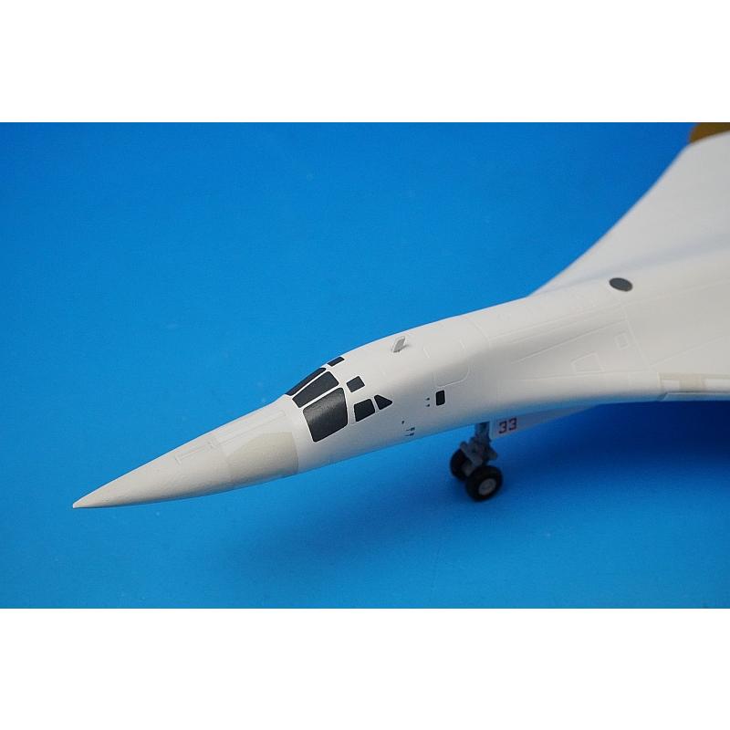 1/200 Tu-160 ブラックジャック ソビエト空軍 第184親衛重爆撃連隊 プリルキ基地 #33 ［558785］ ヘルパ/中古｜freestyle-hobby｜04