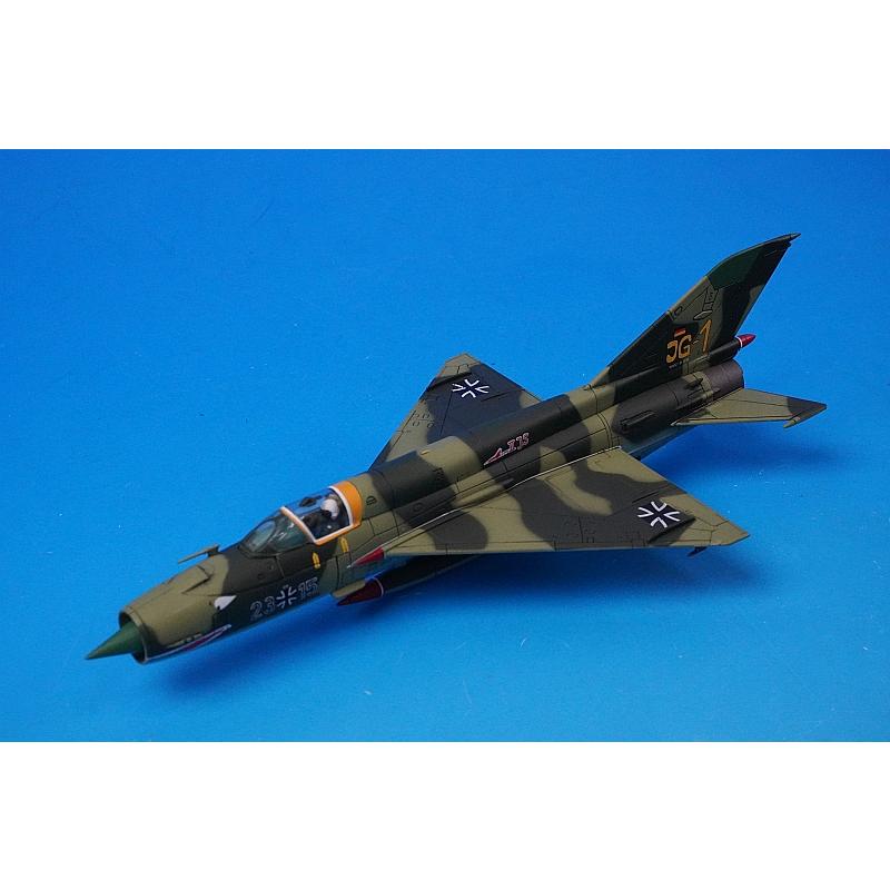 1/72 MiG-21MF ドイツ空軍 JG-1 1990年12月ホビーマスター 1/72 ミグ MiG-21MF ドイツ空軍 JG-1 1990年12月 ［HA0104］ ホビー