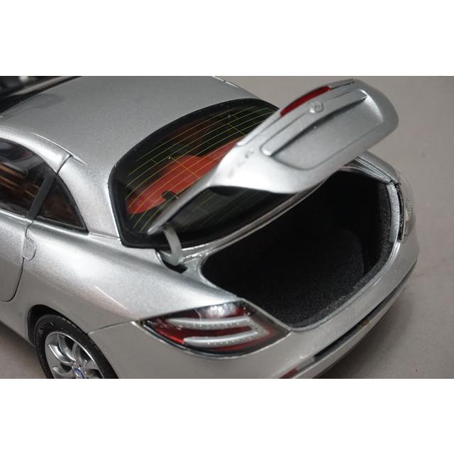1/18 CMC M-045E メルセデスベンツ SLR マクラーレン 2003 シルバー