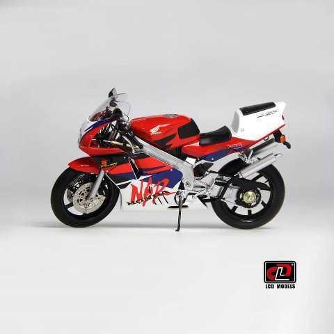 HONDA NSR SP LCDモデル 1/12 新品 Amazon | LCD MODELS 1/12 ホンダ NSR250R SP (White color