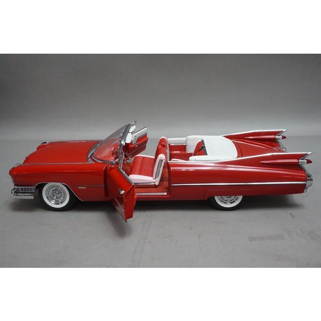 AUTOart オートアート 1/18 キャデラック 62 70401 レッド 1/18 オートアート 70401 キャデラック シリーズ 62 レッド : ブースト