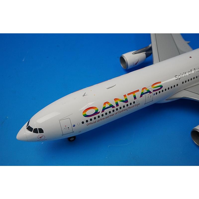 カンタス航空 1/200 A330-300 カンタス Rainbow Roo/レインボーロゴ VH-QPJ