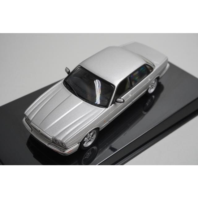 おまとめ3点 1/43 オートアート 53603 ジャガー XJR シルバー : ブーストギア