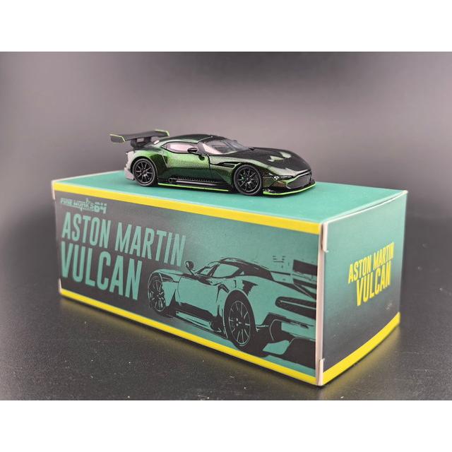 【新品】Aston Martin Vulcan 1/64ミニカー　グリーン Pre-Order) Fine Works64 Aston Martin Vulcan - Chameleon