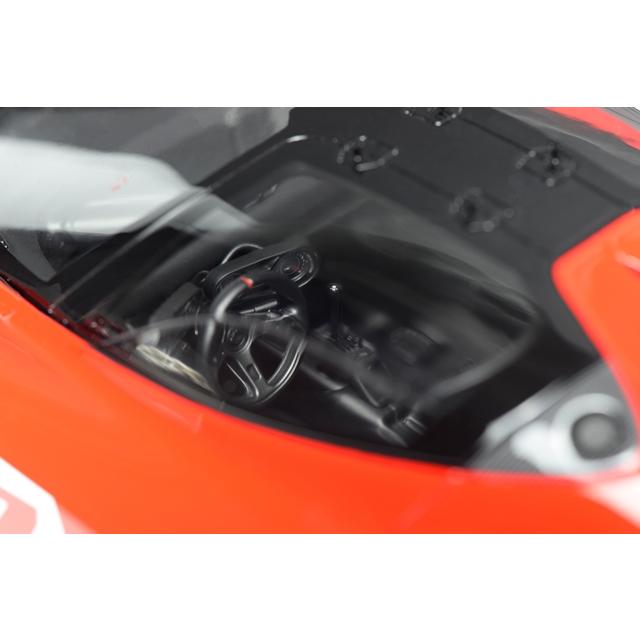 新品 モーターヘリックス 1/18 Nilu 27 NILU GILLES RED 世界49台限定