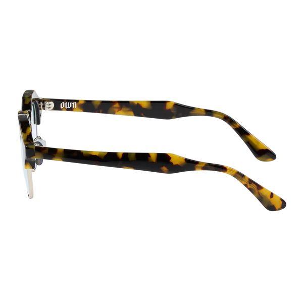 OWN/オウン #18 CAMEL / CLEAR to BLUE(調光レンズ)【アイウェア