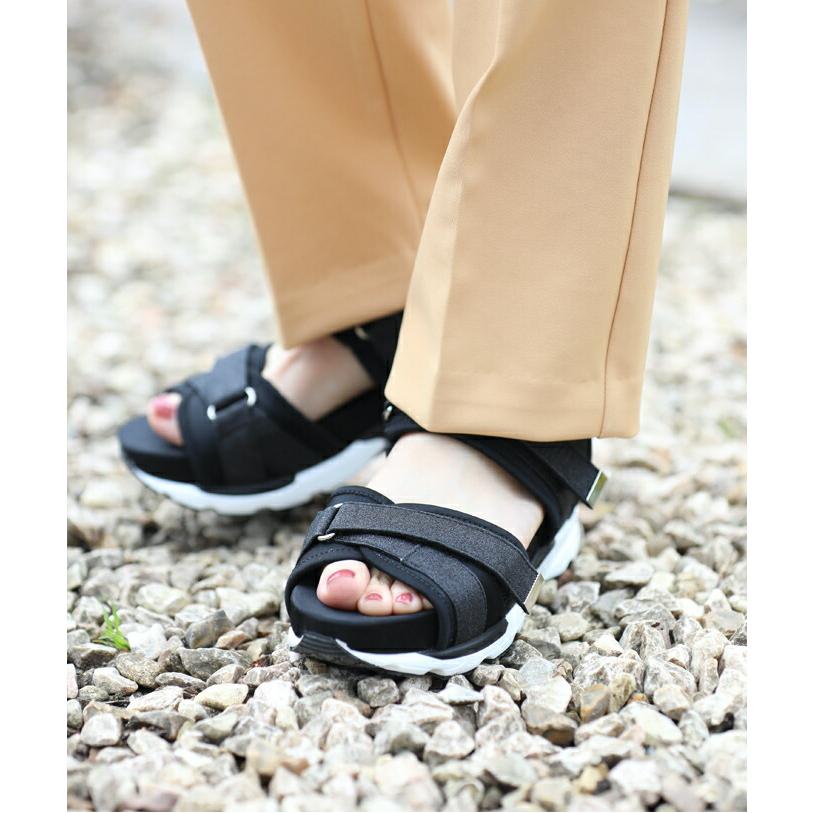 23.0cmから24.5cm対応 上品に煌く 厚底ラメサンダル : CAWAII - 通販