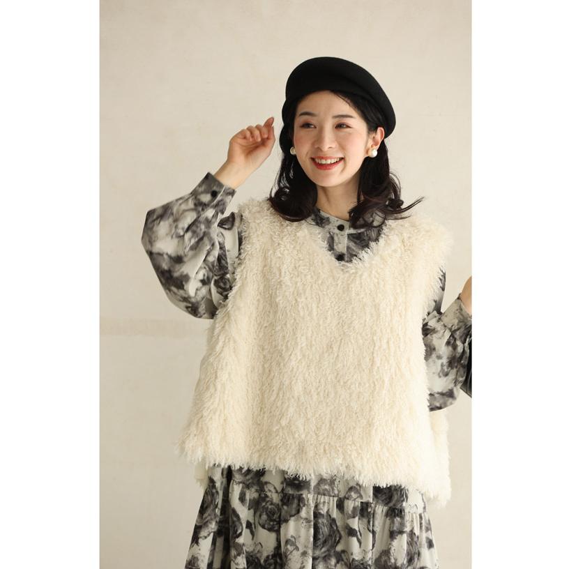 ふわふわモコモコカーリーファーのサイドリボンベスト : CAWAII - 通販