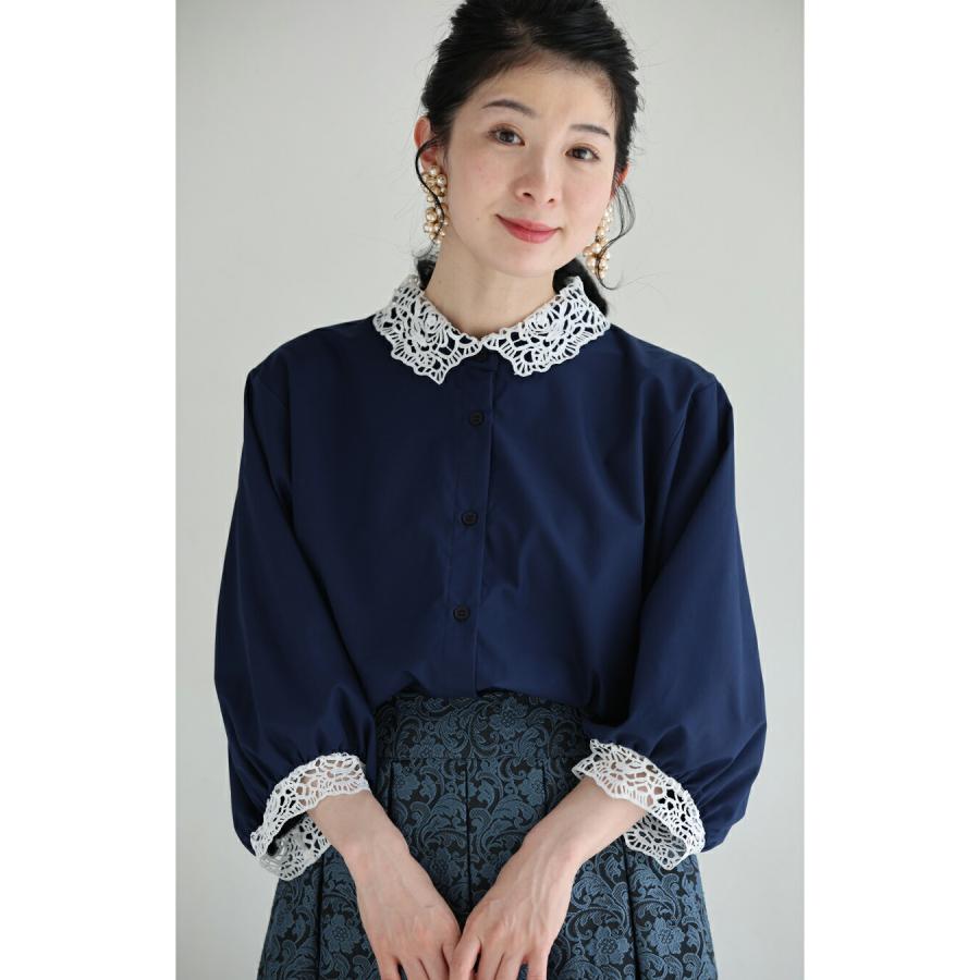 【新品タグ付き】SからL対応 首元から流れるタックのレースブラウストップス cawaii SからL対応 黒 V字に浮かぶ花レースのバイカラー艶ブラウス
