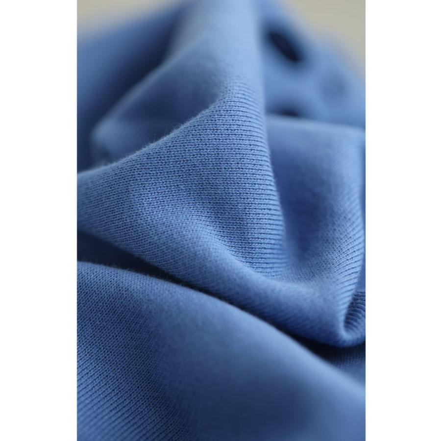 Sから2L対応 連なるパンチングフラワーのプルオーバートップス