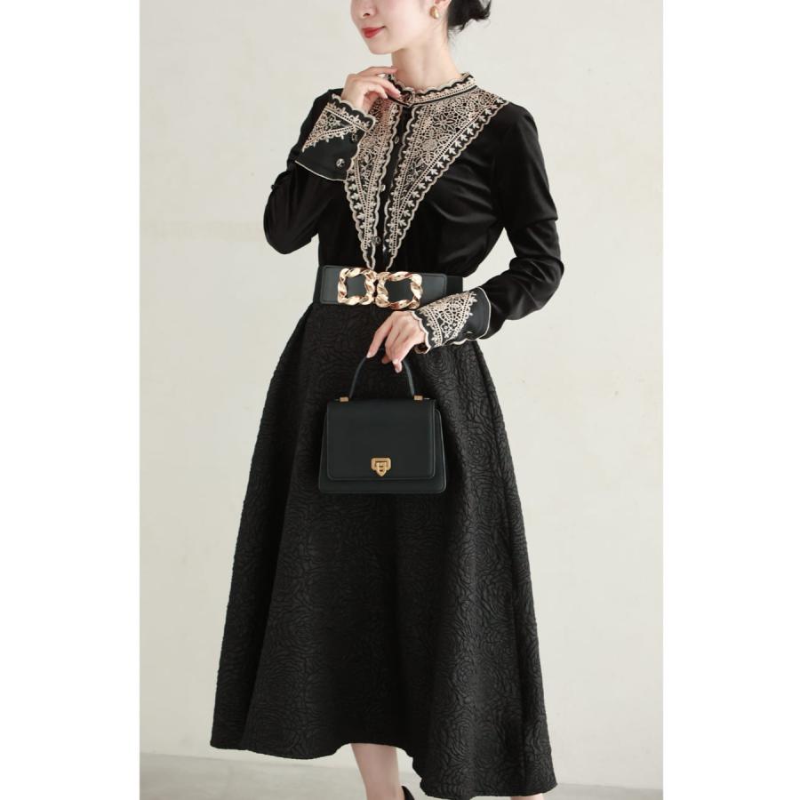 Vintage ロングワンピース M イタリア製 シルク 異素材 民族調 個性的 M/L対応 黒 アンティークな装飾刺繍が美しい異素材ドッキング