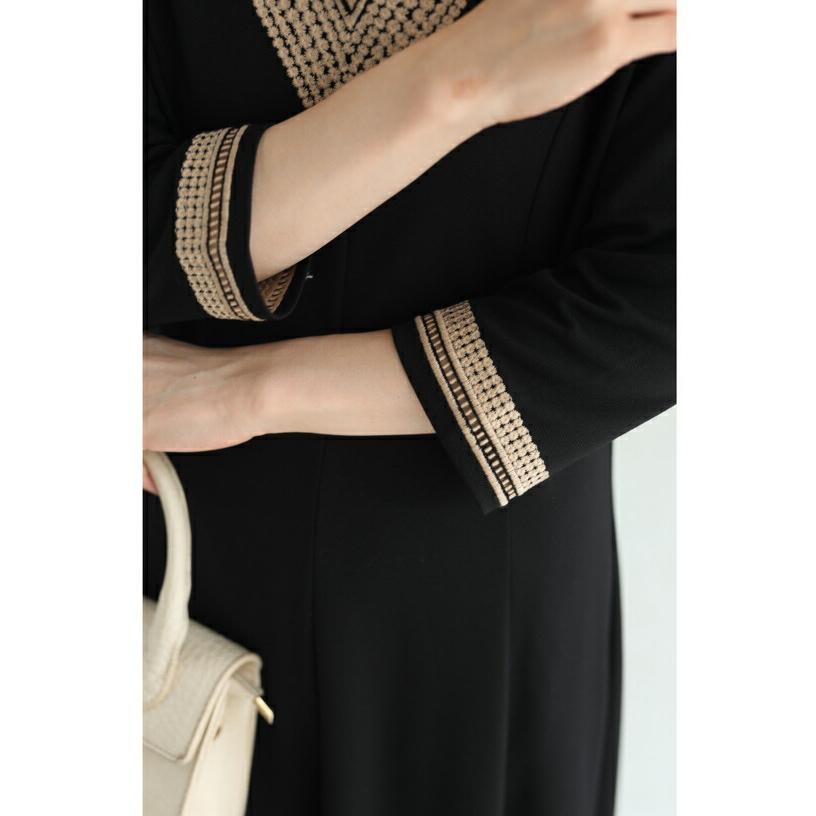 セール商品返品交換不可】cawaii SからM対応 黒 ベルト付き 細やかな