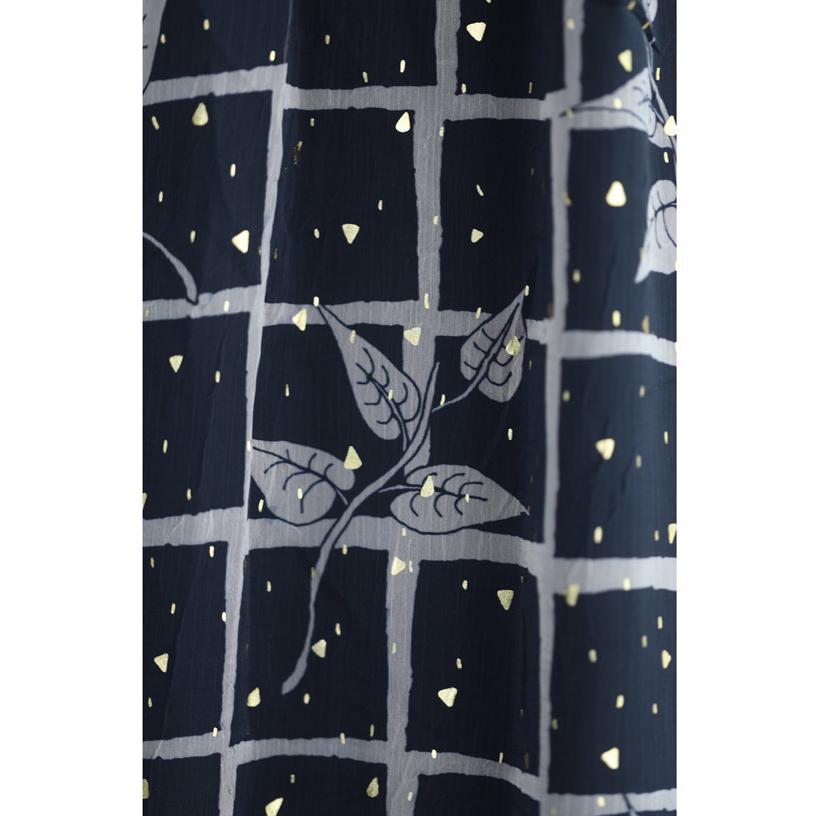 cawaii Sから2L対応 インナー付き 黒 金箔舞うリーフ柄シアーロング