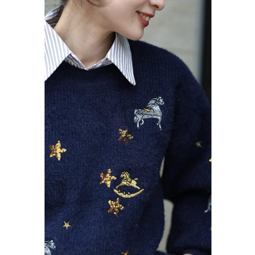 未使用 カシミヤ天竺 × DIAPLEX ネイビー 4 M 紺 プルオーバー Sから3L対応 紺 夜空に浮かぶ回転木馬の刺繍ニットプルオーバー