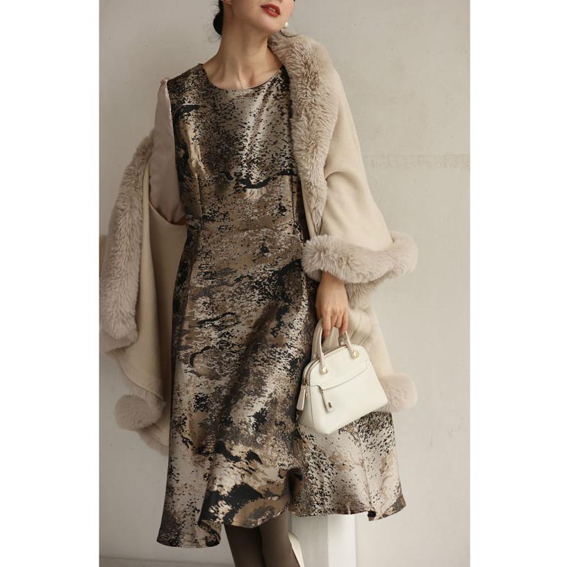 セール商品返品交換不可】SからM対応 箔アートデザインのジャガード風A