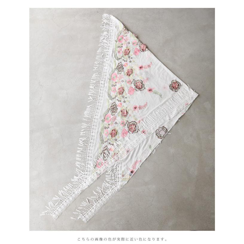 立体の花咲く春色刺繍の三角ストール｜french-pave｜05