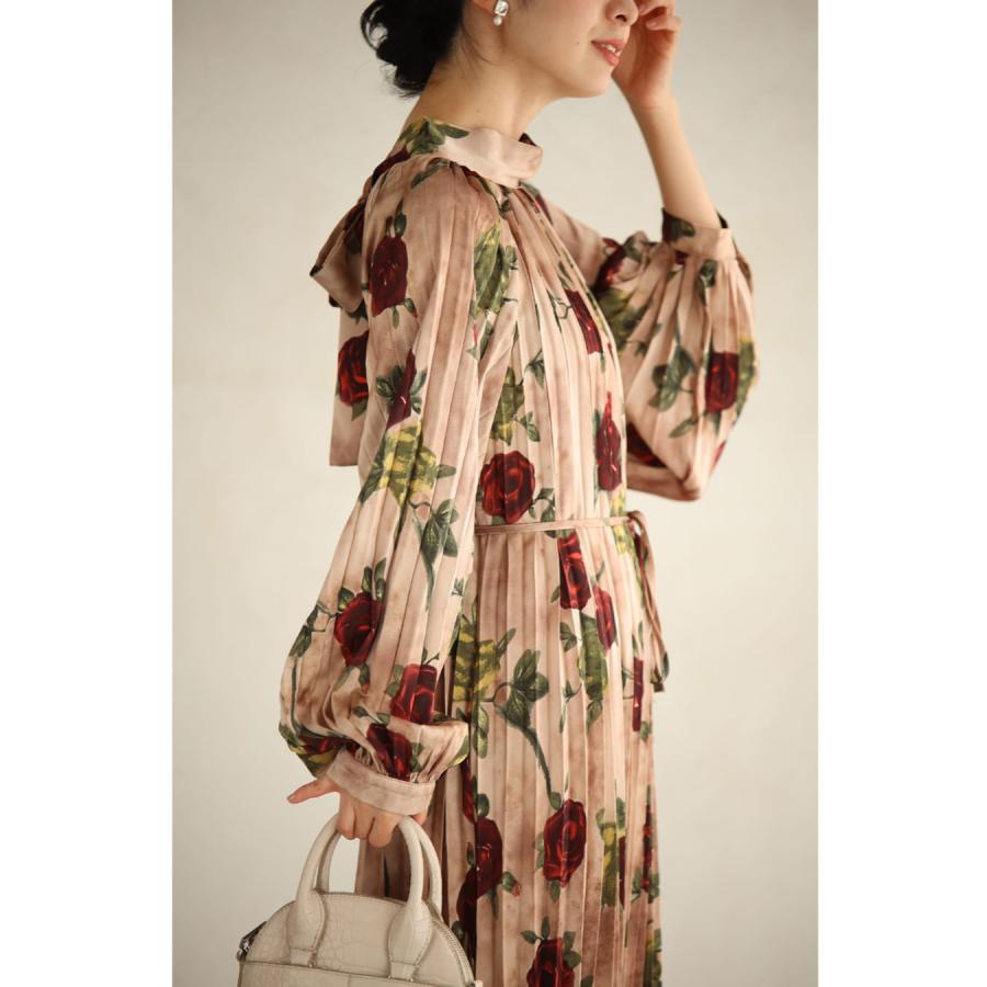 cawaii Mから3L対応 気品ある薔薇のプリーツロングワンピース 紐ベルト