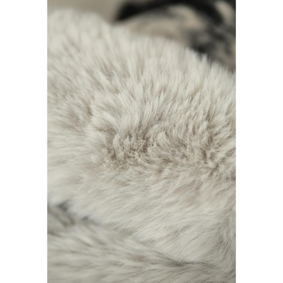 Sから3L対応 混ざり合う無彩色のリュクスなファー付きポンチョ