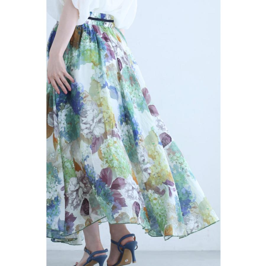 Sから3L対応 たっぷり広がるアートな花画ロングスカート : CAWAII