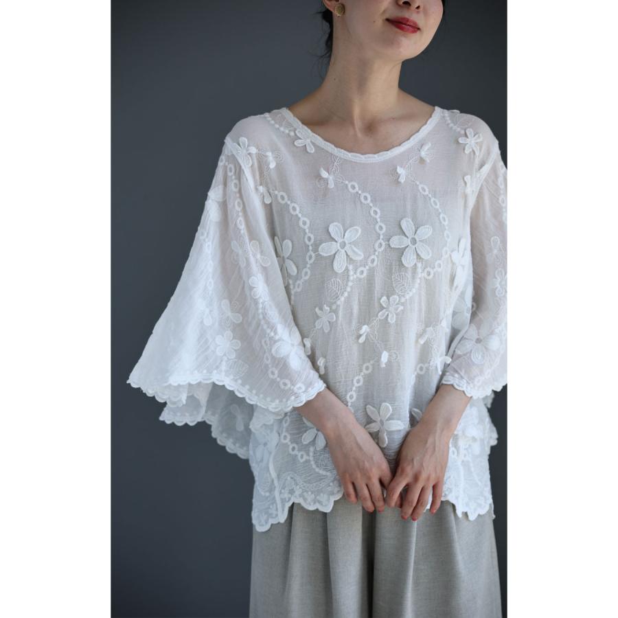 柔らかな 立体花刺繍ブラウストップス : CAWAII - 通販 - Yahoo
