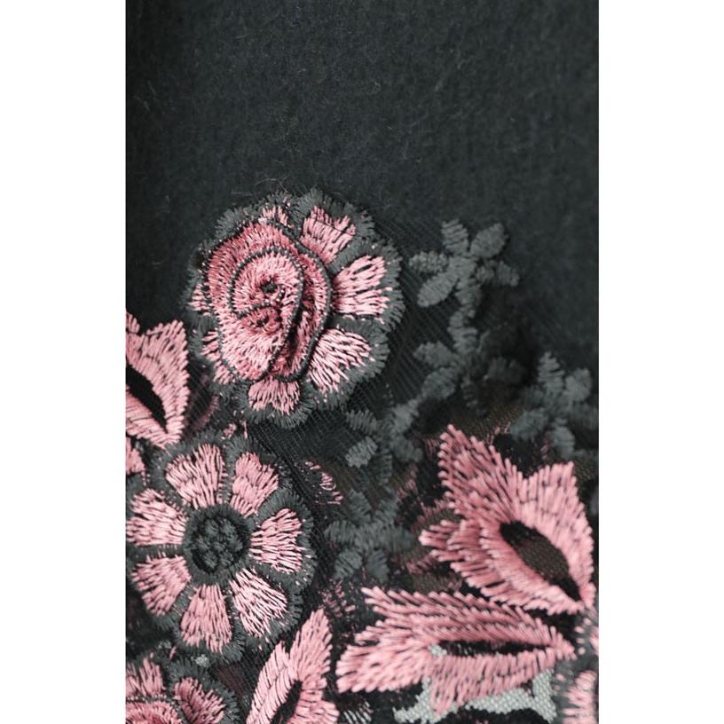 ブラック  frenchpave 上質な肌触り 立体花刺繍のストール｜french-pave｜16