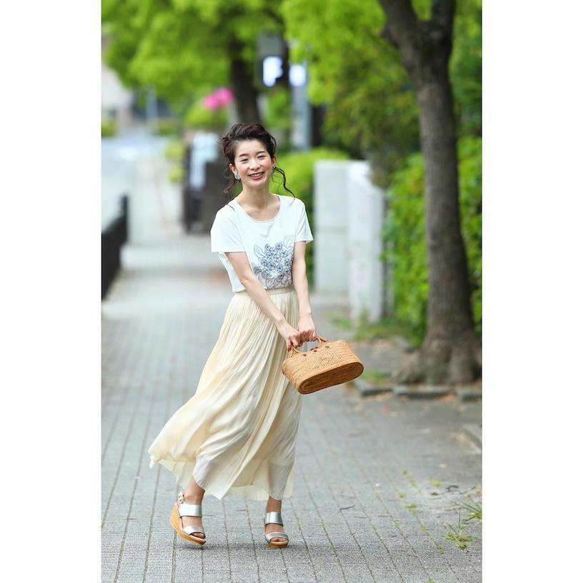 新品タグ付き】毎日洗える シャイニー光沢スカートロング丈タイプ マキシ丈 