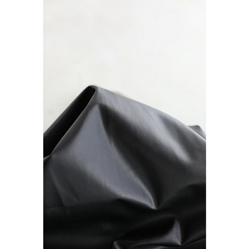セール商品返品交換不可】定価:7800黒 裾レースのフェイクレザー