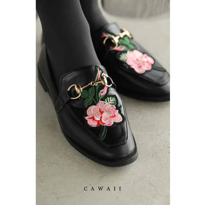 36/38/39対応 黒 花刺繍ワッペンのビットローファー/靴/シューズ