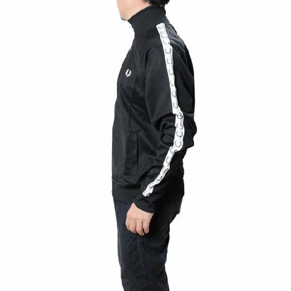 FRED PERRY フレッドペリー テープド トラックジャケット ジップ FRED PERRY フレッドペリー テープド トラックジャケット ジップ
