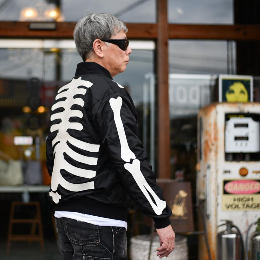 vanson ボンバージャケット 黒 VANSON バンソンボンバージャケット ナイロン素材総刺繍ボーン柄
