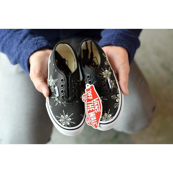 VANS（ヴァンズ） キッズ バンズ スニーカー AUTHENTIC (VAN DOREN