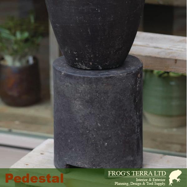 GP ペデスタル シリンダー 27 Pedestal（直径27cm×H27cm）（鉢台）（テラコッタ） |  | 02