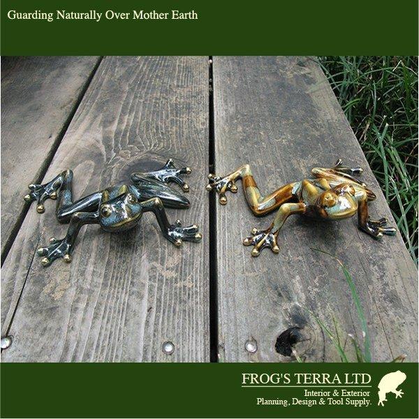 陶製　カエルの置物　直輸入品　Aタイプ　グリーンと黄緑系２種 |  | 05