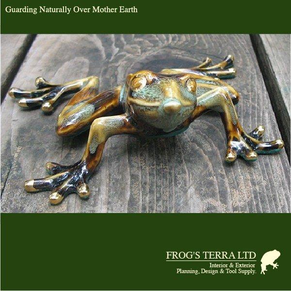 陶製　カエルの置物　直輸入品　Bタイプ　グリーンと黄緑系２種 |  | 03