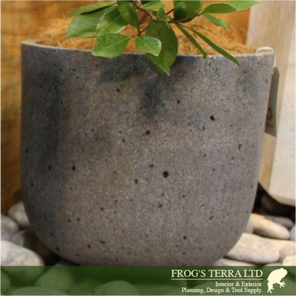 【法人宛限定商品】YT バルゴ ラテルストーン L 55 LATERSTONE（直径55cm×H57cm）（底穴あり/なし）ファイバーストーン 店舗用 カフェ_1