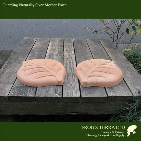 葉っぱ型ステッピングストーン 左右セット2枚組 送料実費（テラコッタ グリーン イエロー ピンク ホワイト）　飛び石 リーフ オリジナル 園路 小径 ステップ |  | 02