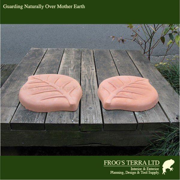 葉っぱ型ステッピングストーン 左右セット2枚組 送料実費（テラコッタ グリーン イエロー ピンク ホワイト）　飛び石 リーフ オリジナル 園路 小径 ステップ |  | 05