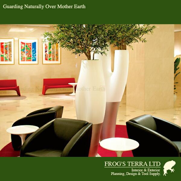 Missed Tree ミスト ツリー 2 (直径75cm×H200cm）プランター ポット 軽量 高耐久 商業施設 Serralunga セラルンガ |  | 03